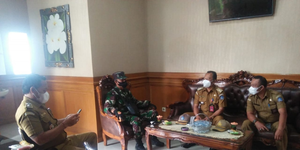 Sosialisasi dan Edukasi Penanganan Covid di Desa Pelaga